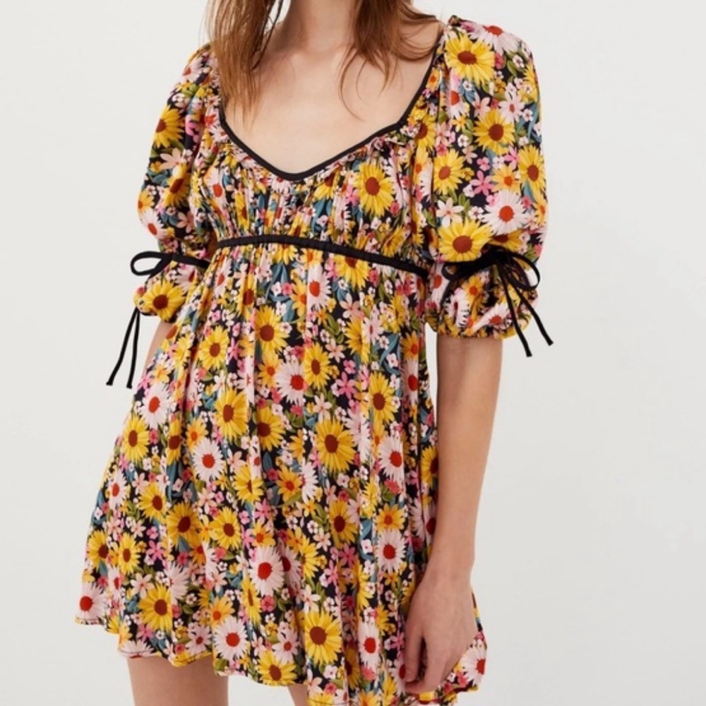 For Love & Lemons Daisy Floral Babydoll Mini Dress Puff Sleeve Graduation